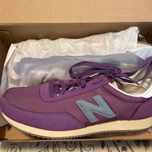 New Balance 720 Sour Grape 10.5